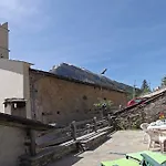 La Placette - Diffuso E Trattoria Hotel apartamentowy 4*