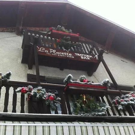 La Placette - Diffuso E Trattoria 4*