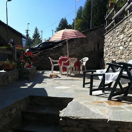 Aparthotel La Placette - Albergo Diffuso E Trattoria 4*