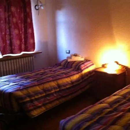 La Placette - Diffuso E Trattoria 4*