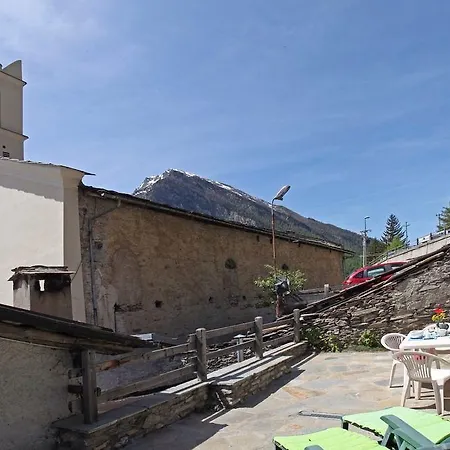 La Placette - Diffuso E Trattoria 아파트호텔 4*