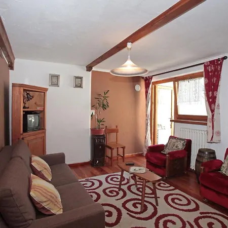 La Placette - Diffuso E Trattoria 4*