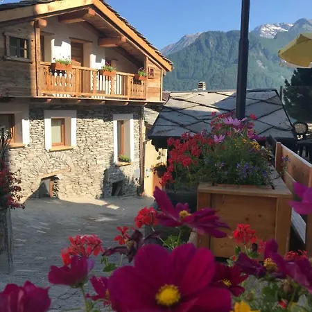 La Placette - Diffuso E Trattoria Aparthotel Usseaux