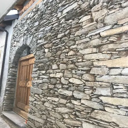 La Placette - Diffuso E Trattoria Usseaux